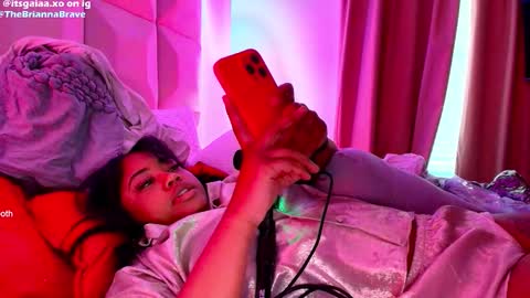 Snapshot of kat2025 chatting on 24, 2, 2026 BriannaBrave online show from 24, 2, 2026