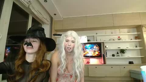 Snapshot of kat_here chatting on 30, 10, 2025 Katya online show from 30, 10, 2025