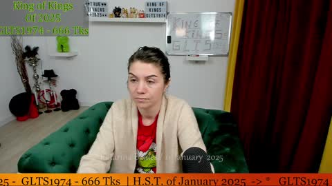 Snapshot of katarina_blades chatting on 12, 1, 2025 online show from 12, 1, 2025