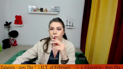 Snapshot of katarina_blades chatting on 28, 2, 2025 online show from 28, 2, 2025