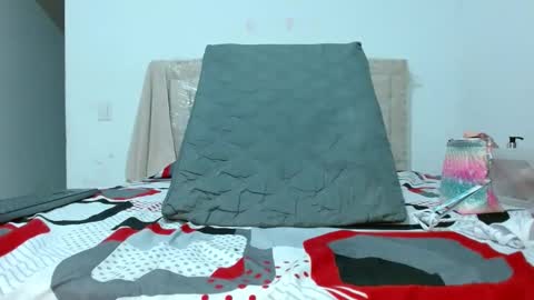 katasquirt online show from 6, 3, 2025