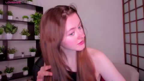 Snapshot of kate_cuddle chatting on 20, 11, 2025 Kate online show from 20, 11, 2025