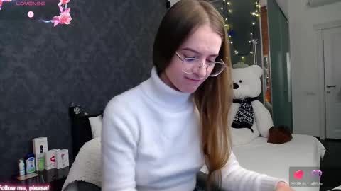 Snapshot of kate_jonson chatting on 21, 11, 2025 .Be kind and gentle with me and I will do my best for you. online show from 21, 11, 2025