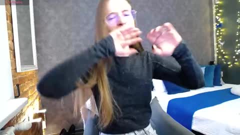 Snapshot of kate_jonson chatting on 22, 11, 2025 .Be kind and gentle with me and I will do my best for you. online show from 22, 11, 2025