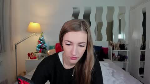 kate_redgar online show from 3, 1, 2025