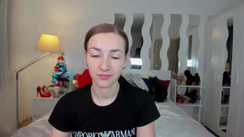 kate_redgar online show from 13, 1, 2025