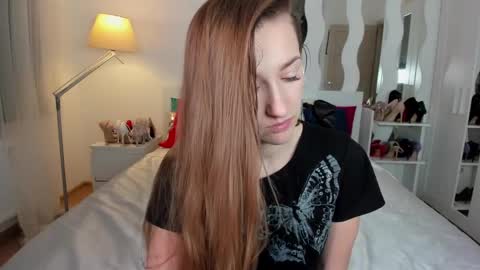 kate_redgar online show from 15, 2, 2025