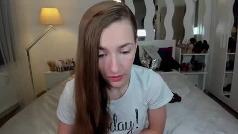 kate_redgar online show from 27, 2, 2025