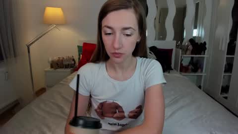 kate_redgar online show from 8, 3, 2025