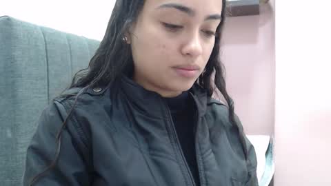 Kari online show from 4, 12, 2025