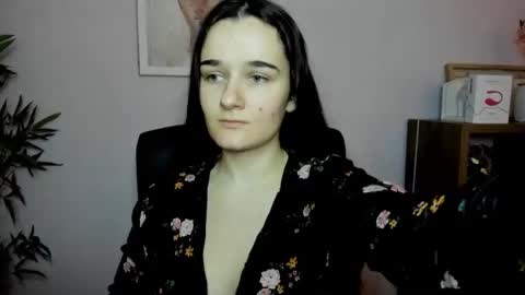 Kate  online show from 8, 2, 2025