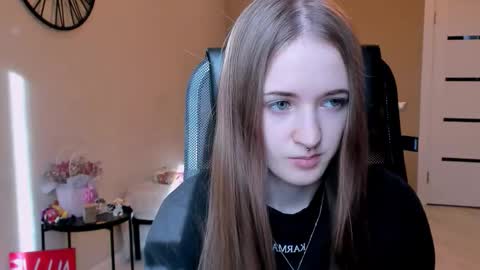 katekayer online show from 4, 11, 2025