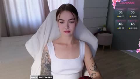 Snapshot of kateleoo chatting on 18, 9, 2025 Im Kate online show from 18, 9, 2025