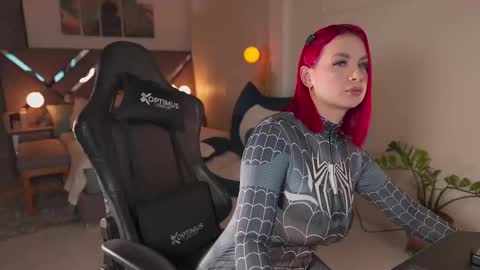  Kate Owens  online show from 8, 10, 2025