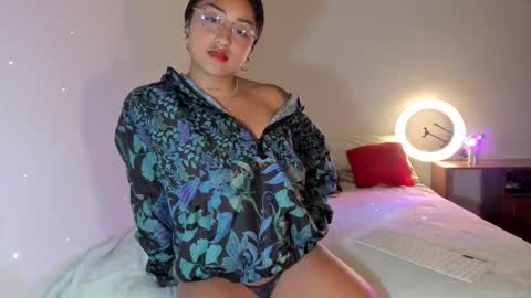 Snapshot of katharina_lopez chatting on 6, 10, 2025 Katha online show from 6, 10, 2025