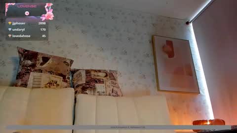 Snapshot of katheriine_saenz22 chatting on 19, 2, 2025 Kathee Saenz online show from 19, 2, 2025