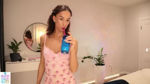 Snapshot of katherinepinke chatting on 1, 3, 2026 katherinepinke online show from 1, 3, 2026