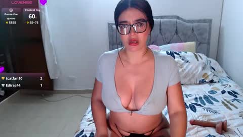 Snapshot of kathii95 chatting on 7, 11, 2025 kathii online show from 7, 11, 2025