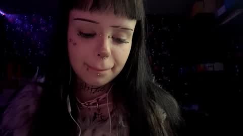 Luna online show from 21, 2, 2026