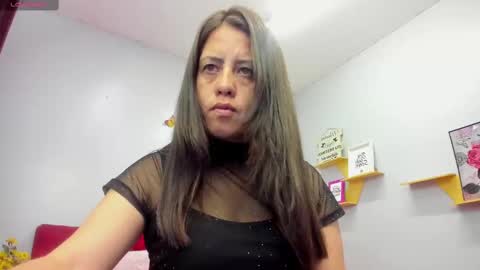 Paola online show from 4, 10, 2025