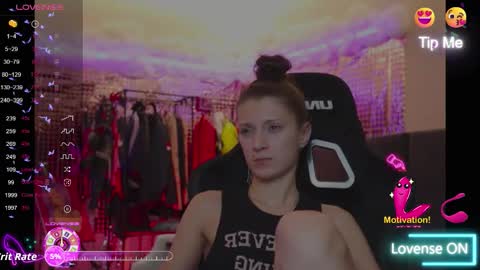 Snapshot of kathleen_frost chatting on 14, 10, 2025 kathleen_frost online show from 14, 10, 2025