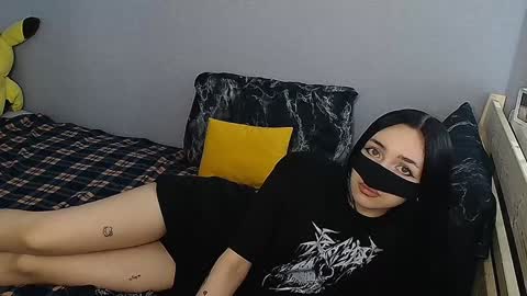 KathrineBerry online show from 3, 1, 2025