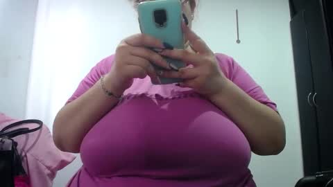 kathybigboobsbbw_ online show from 20, 12, 2024