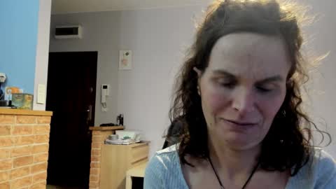 Snapshot of kathysky40 chatting on 4, 11, 2025 KATHY online show from 4, 11, 2025