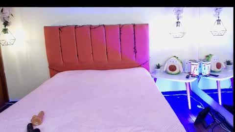 Snapshot of kathyy_1 chatting on 16, 12, 2025 Katy online show from 16, 12, 2025