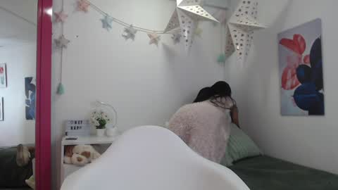 Snapshot of katia_bss chatting on 6, 1, 2025 katia_bss online show from 6, 1, 2025