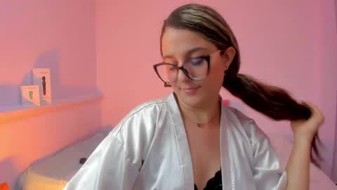 Khaterine online show from 11, 3, 2025