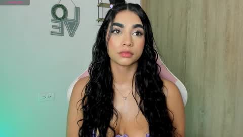 Snapshot of katie_boss2 chatting on 6, 11, 2025 Katie online show from 6, 11, 2025