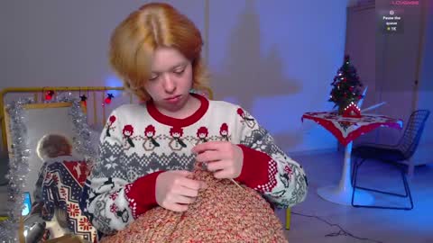 Snapshot of katie_deville chatting on 16, 12, 2024 Katie Deville online show from 16, 12, 2024