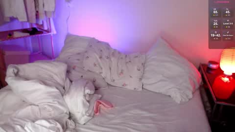 Snapshot of katie_deville chatting on 22, 11, 2025 Katie Deville online show from 22, 11, 2025