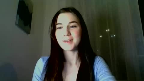 Snapshot of katie_foxi chatting on 5, 2, 2025 katie_foxi online show from 5, 2, 2025