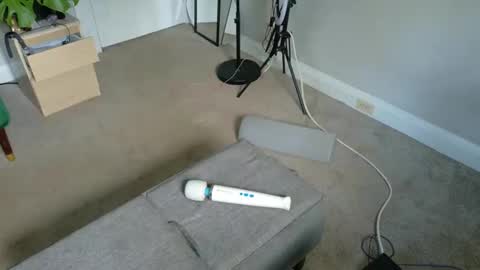 Snapshot of katieericson13 chatting on 21, 10, 2025 Kate online show from 21, 10, 2025