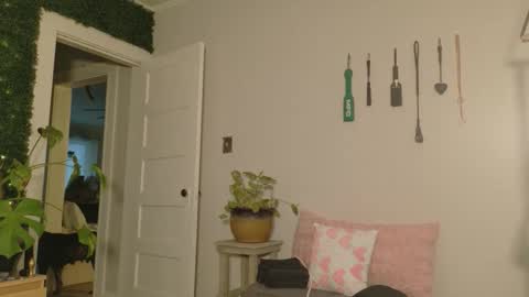 Snapshot of katieericson13 chatting on 20, 11, 2025 Kate online show from 20, 11, 2025