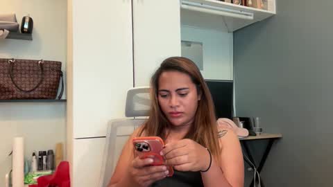Snapshot of katiefrox_ chatting on 16, 10, 2025 katiefrox online show from 16, 10, 2025