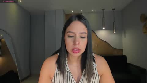 Kate Stonne online show from 18, 3, 2026