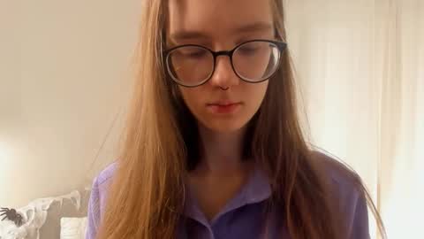 Snapshot of katinatonge chatting on 31, 10, 2025 Scarlett online show from 31, 10, 2025