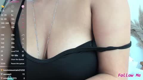  Katriana  online show from 23, 2, 2025
