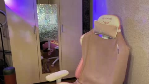 Snapshot of katrin_kristal chatting on 7, 2, 2026 naked in pvt show 100 tk online show from 7, 2, 2026