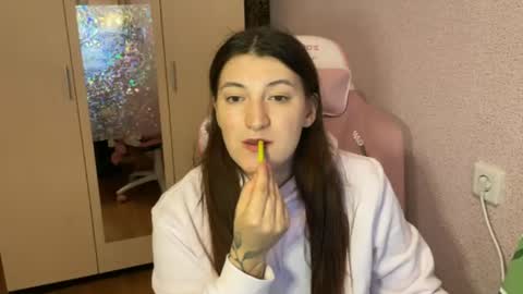 Snapshot of katrin_kristal chatting on 17, 2, 2026 naked in pvt show 100 tk online show from 17, 2, 2026