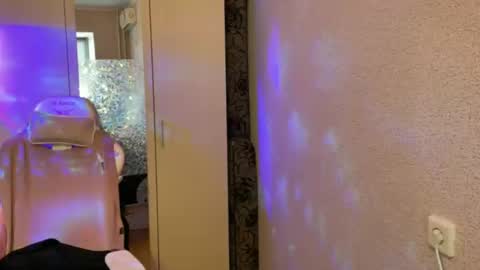 Snapshot of katrin_kristal chatting on 17, 3, 2026 naked in pvt show 100 tk online show from 17, 3, 2026