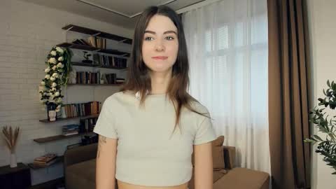 Kate Aurora online show from 5, 3, 2026