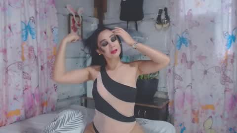 KatrinaVeronica online show from 7, 12, 2024