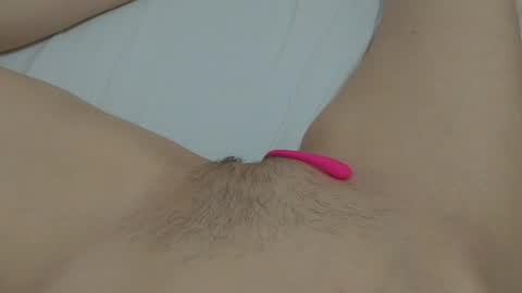 Snapshot of katrinna_arinna chatting on 11, 1, 2025 katrina dont forget to give me thumbs up online show from 11, 1, 2025