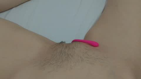 Snapshot of katrinna_arinna chatting on 15, 1, 2025 katrina dont forget to give me thumbs up online show from 15, 1, 2025