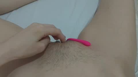 Snapshot of katrinna_arinna chatting on 25, 1, 2025 katrina dont forget to give me thumbs up online show from 25, 1, 2025