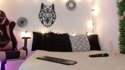 Snapshot of katy_van chatting on 7, 2, 2025 Katy Van online show from 7, 2, 2025